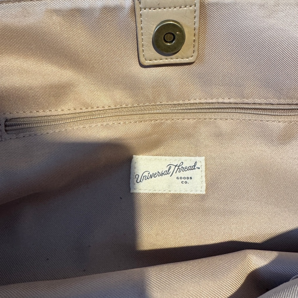 Universal Thread Tote - image 4
